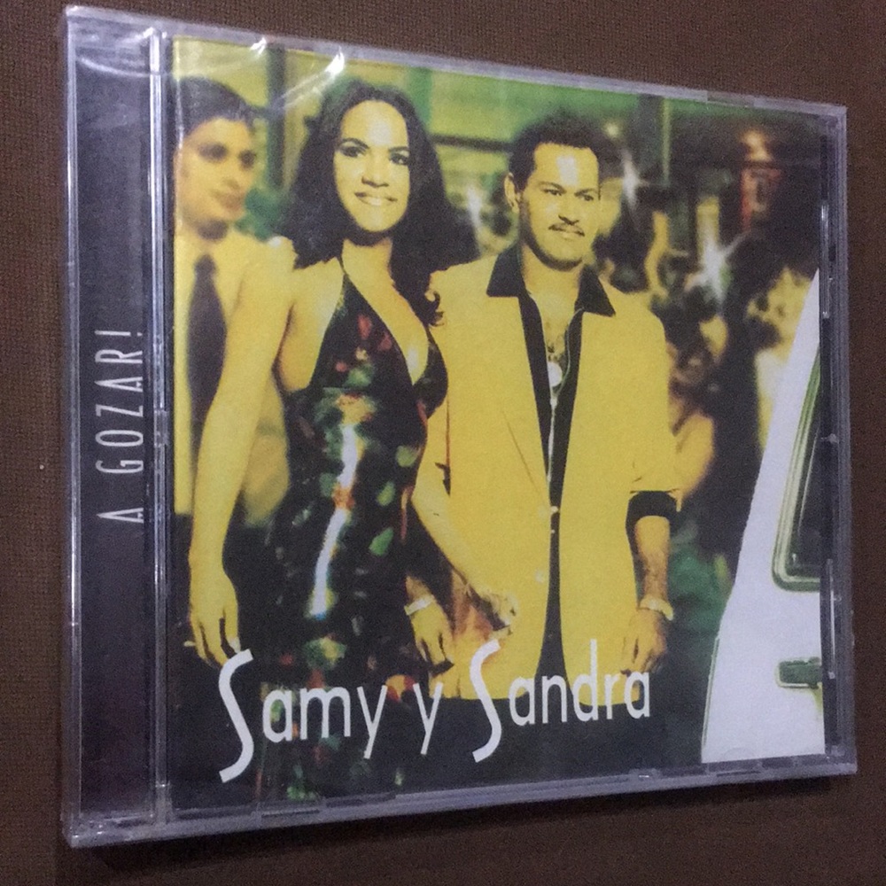 Samy Y Sandra – A Gozar! Latin Music